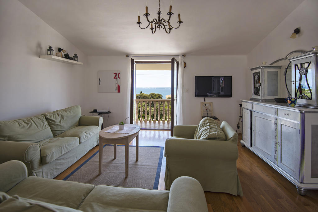 Apartments Petrcane Welcome Room photo