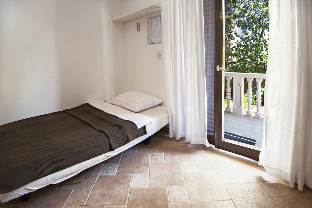 Apartments Petrcane Welcome Room photo