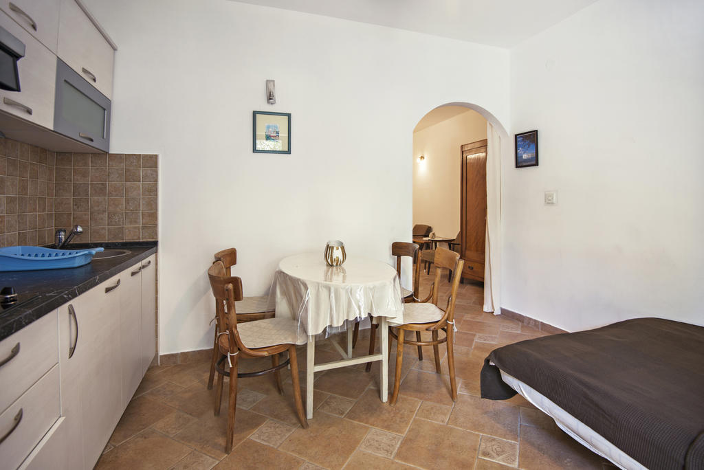 Apartments Petrcane Welcome Room photo