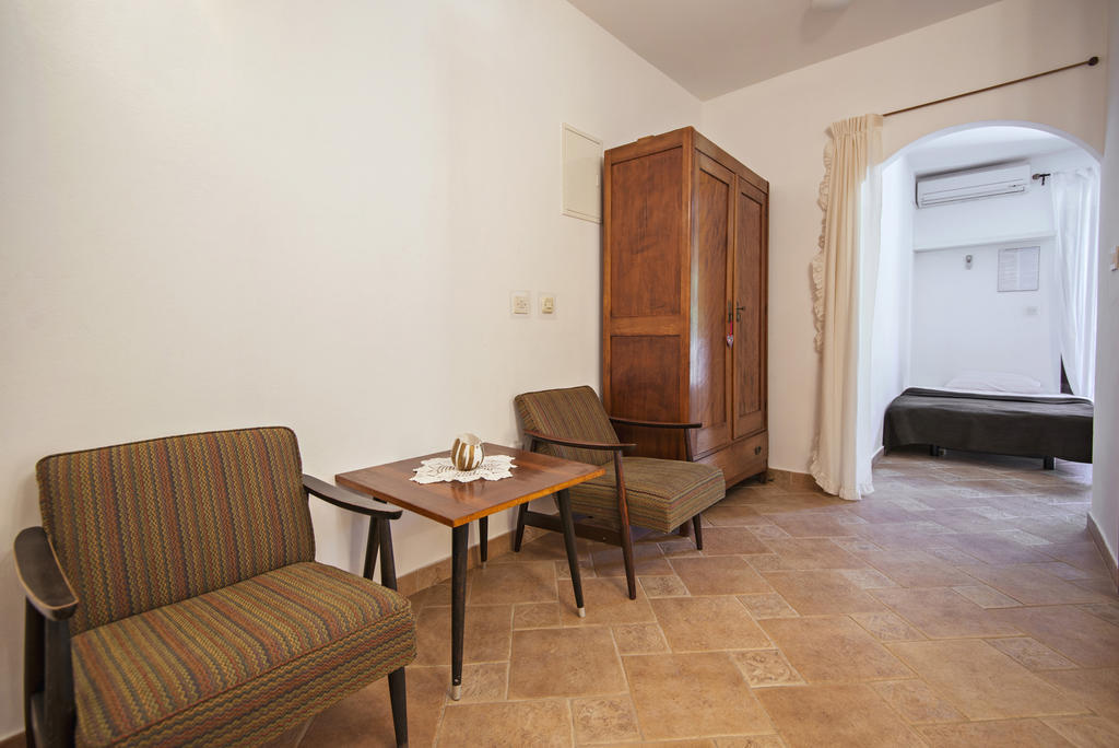 Apartments Petrcane Welcome Room photo